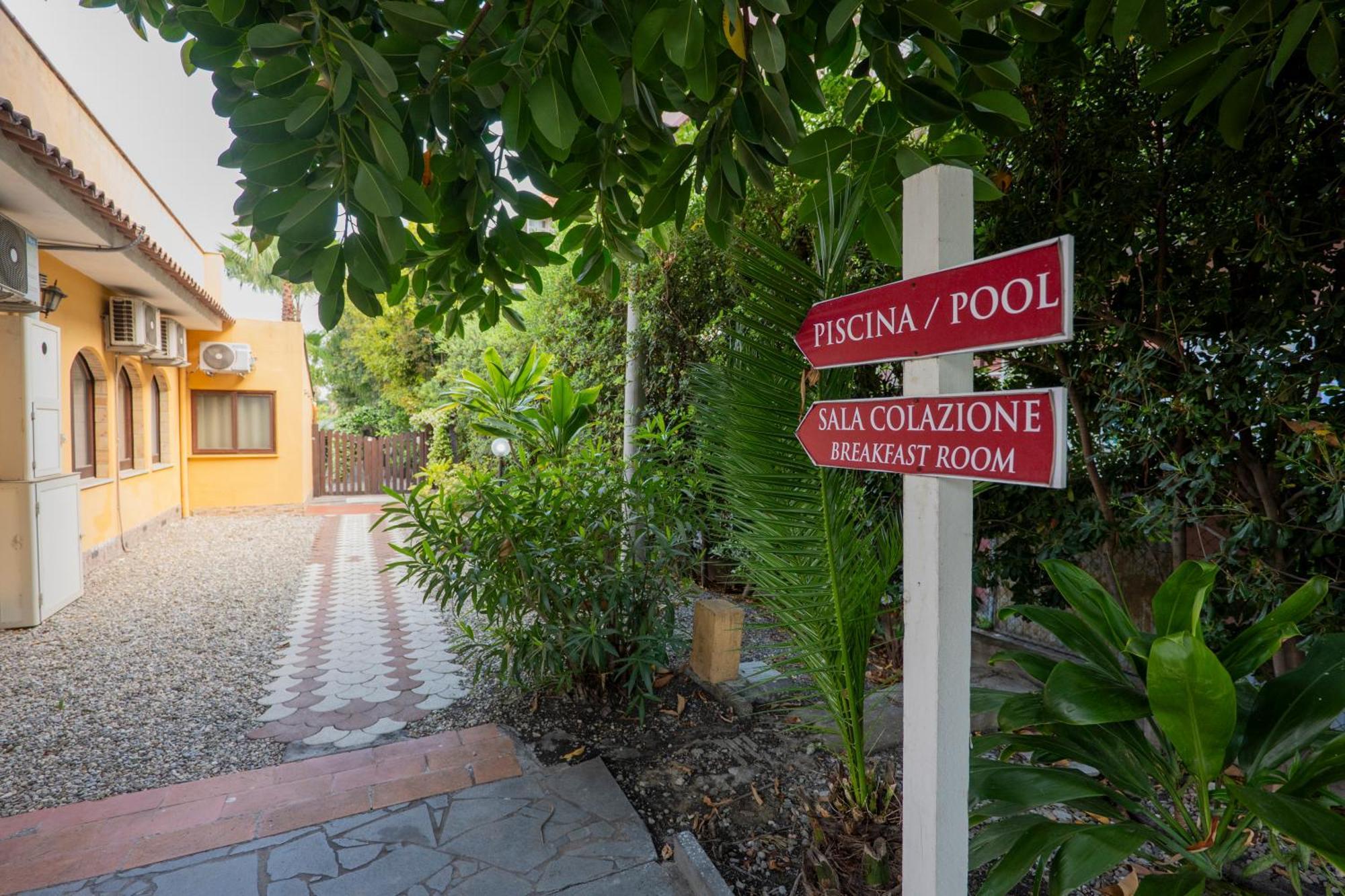 Villa Seta Giardini Naxos Bagian luar foto