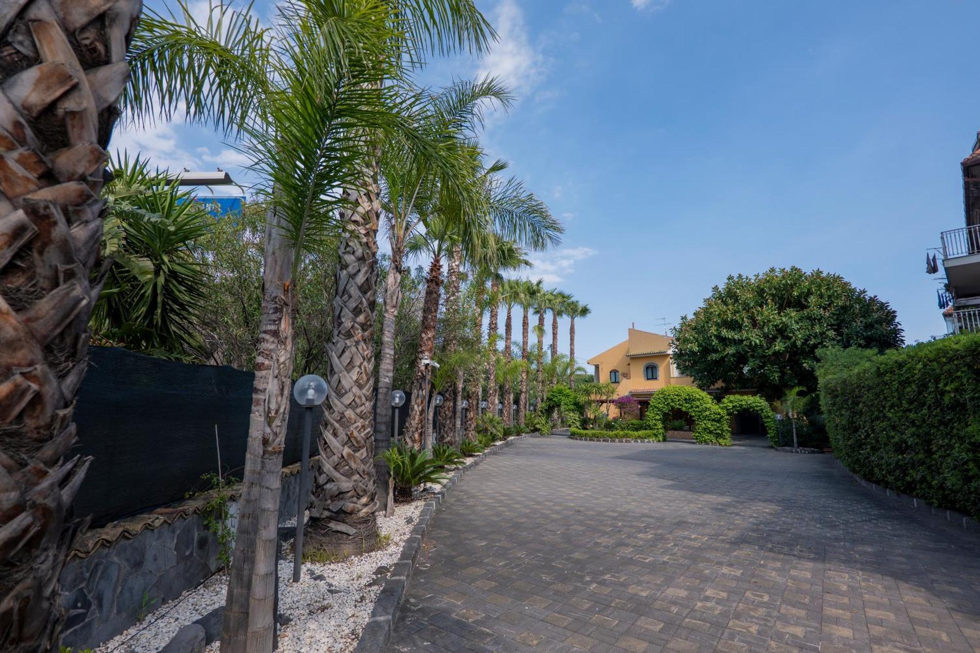 Villa Seta Giardini Naxos Bagian luar foto