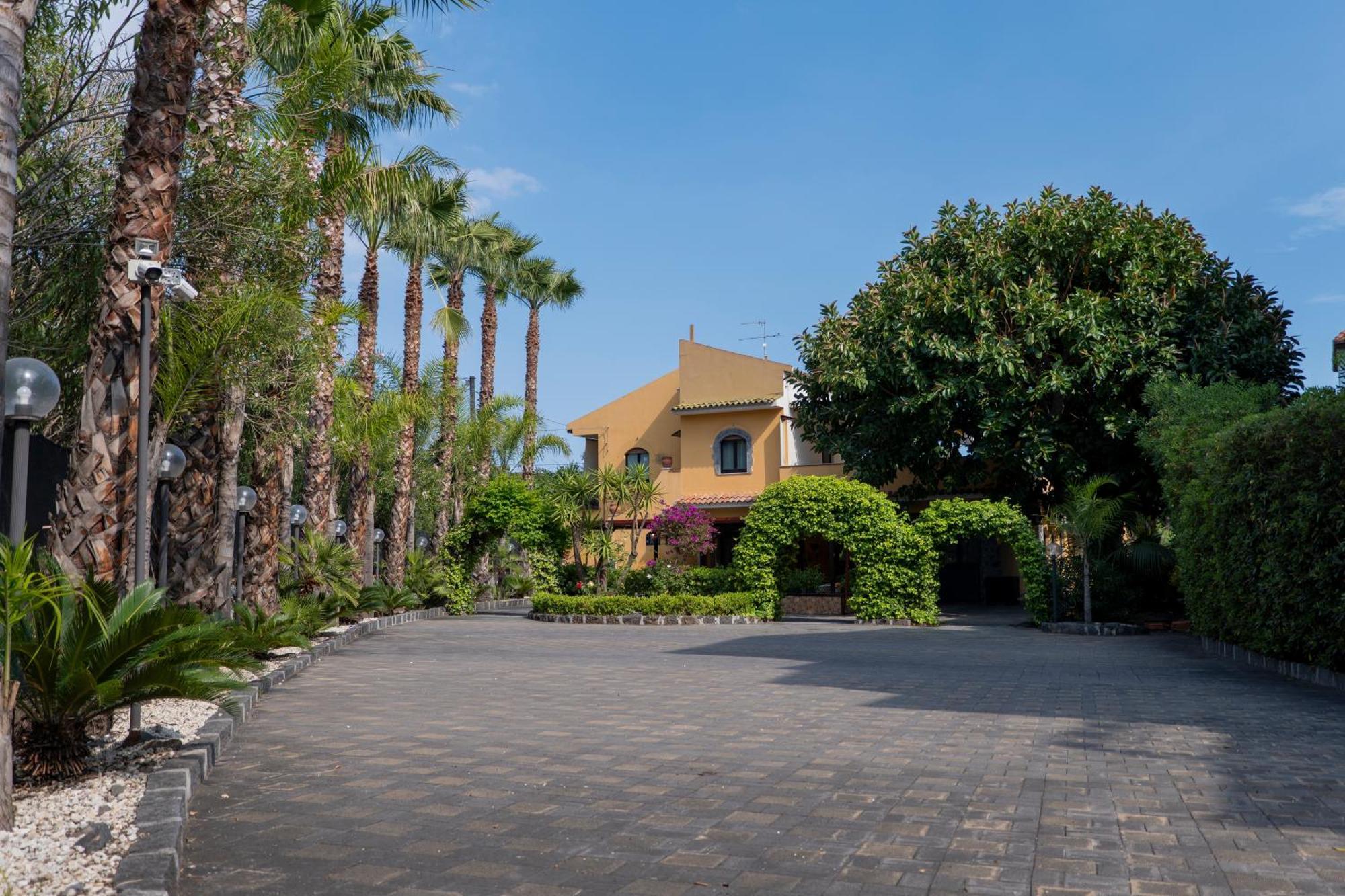 Villa Seta Giardini Naxos Bagian luar foto